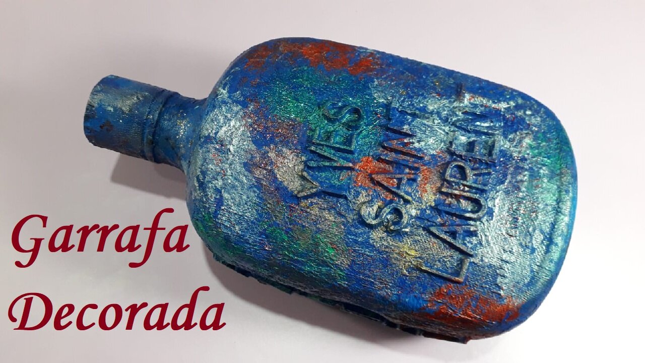 DIY - GARRAFA DECORADA BRILHANTE E COLORIDA @lucibuzo