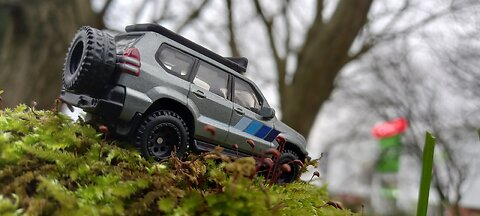 Unboxing and releasing a Hotwheels Toyota Land Cruiser Prado