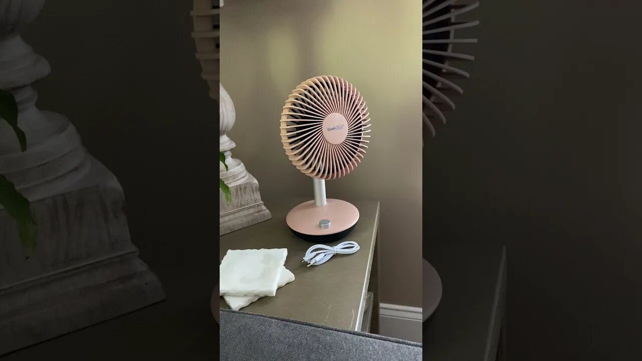 Rechargeable Oscillating desktop portable Table Fan @FLI Products