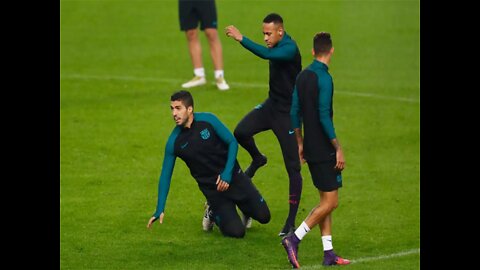 Neymar's reaction after Suarez silly pranks