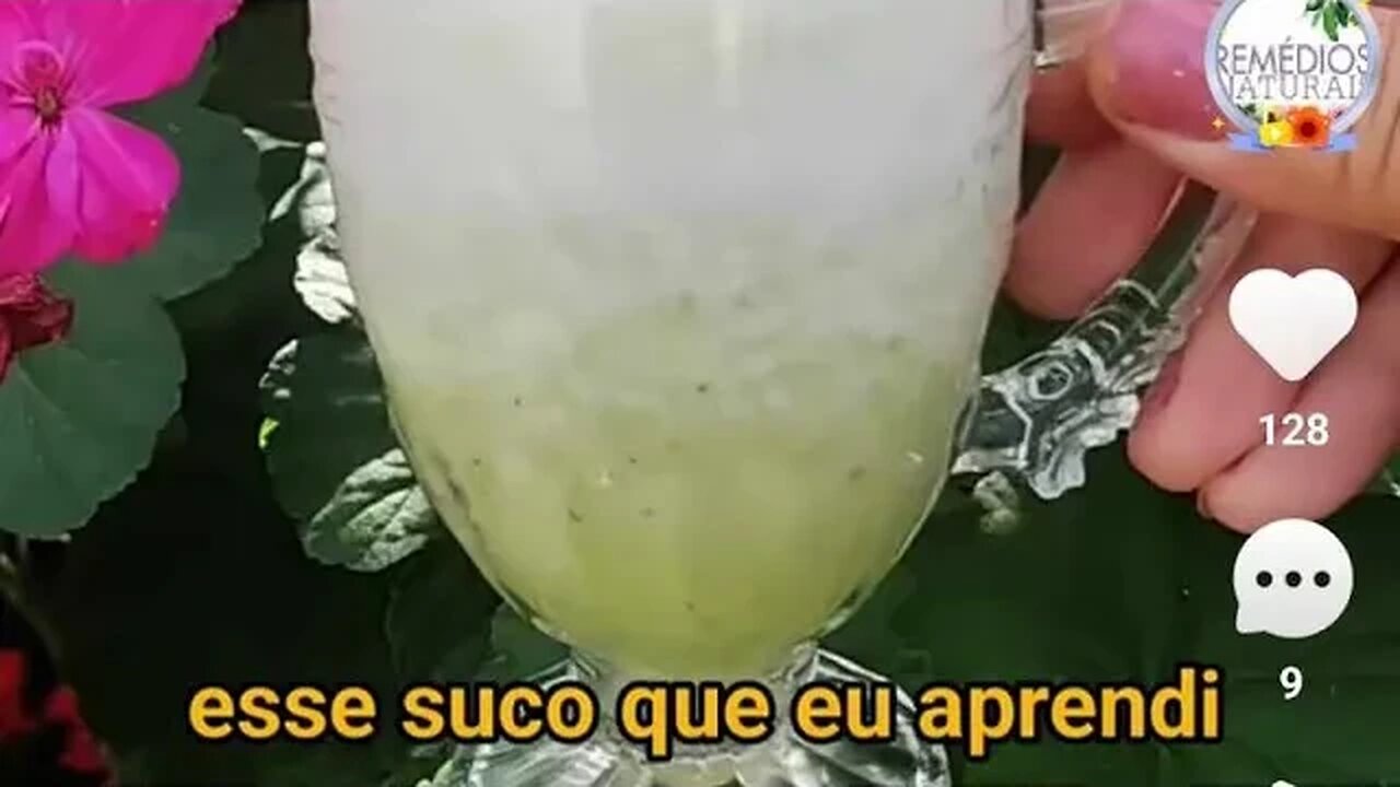 bons;suco de laranja, suco de abacaxi, suco de melancia.