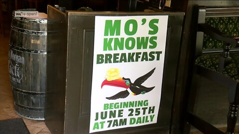 We're Open: Mo's Irish Pub
