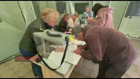 Mariupol is massively participating in the referendum