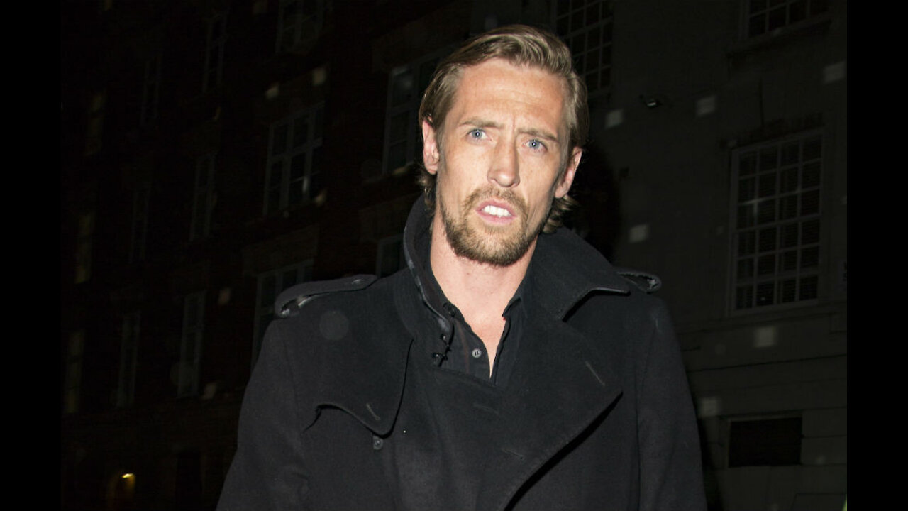 Ed Sheeran sang for Peter Crouch on 40th birthday