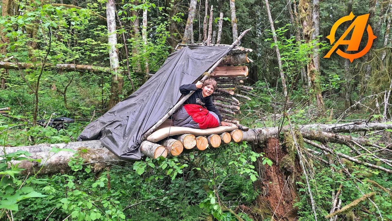 Camping Overnight in Suspended Lean-To Bushcraft Survival Shelter