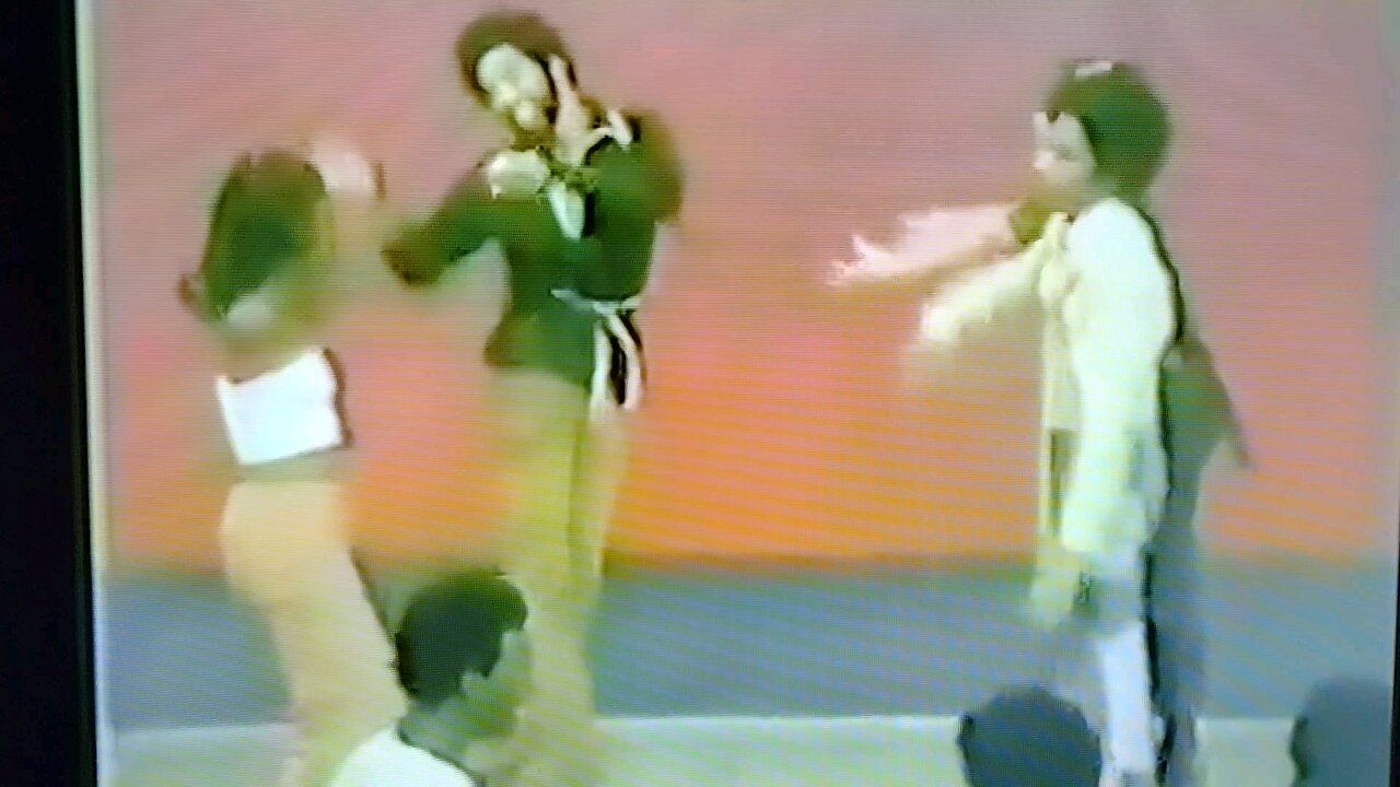 Soul Train Dancers 1977 I Gotta Keep Dancin (Carrie Lucas)