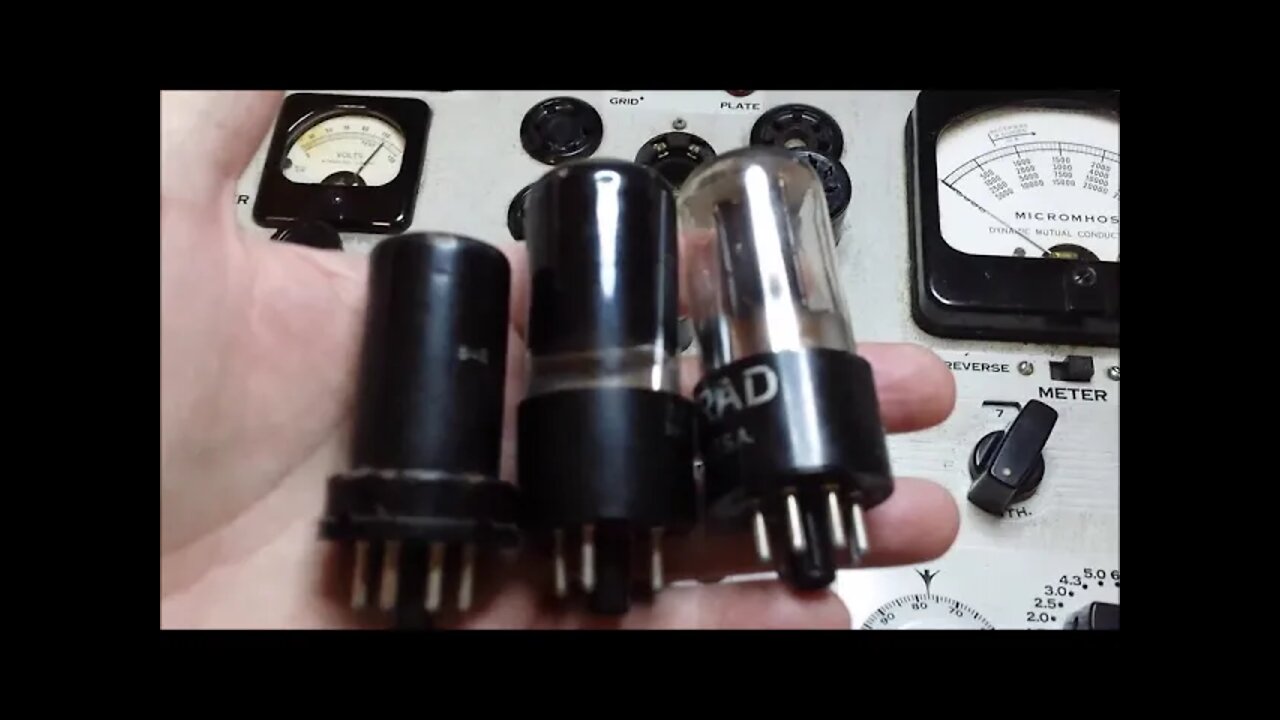 Checking the tubes on a Hallicrafters S38 K1SVC S38 Restoration - Part 4