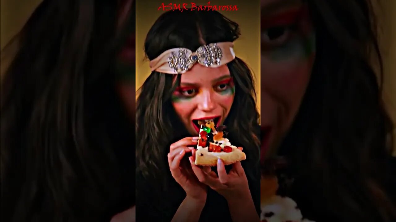 Jenna Ortega Tries Pizza : Is It Good? | Mukbang ASMR | Food Challenge | Oddly Satisfying | #shorts