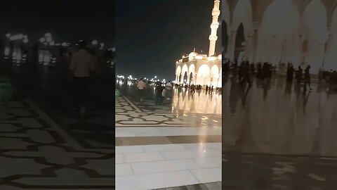 beautiful sharjah mosque