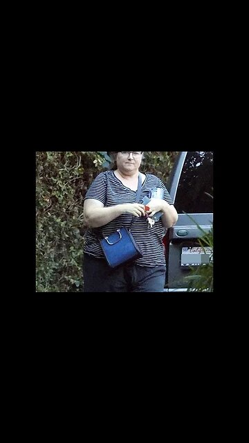 Bridget Fonda Unrecognizable!