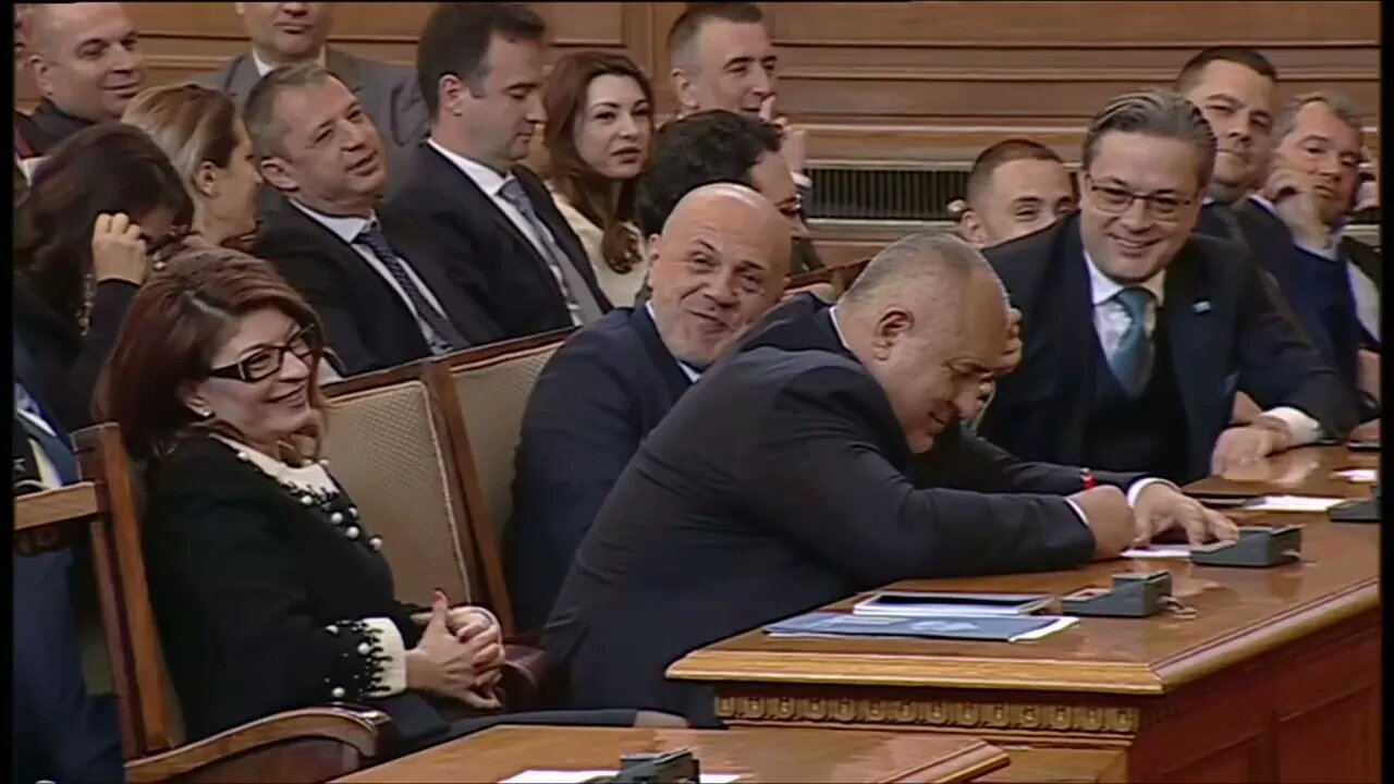 Нинова към ГЕРБ СДС и ПП ДБ Коалиция на джентълмени с по една ръка