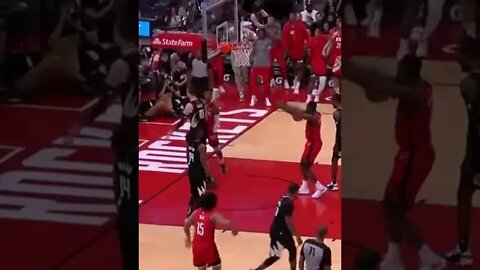 Martin throws it down over Zubac(Nba Clipz)#shorts