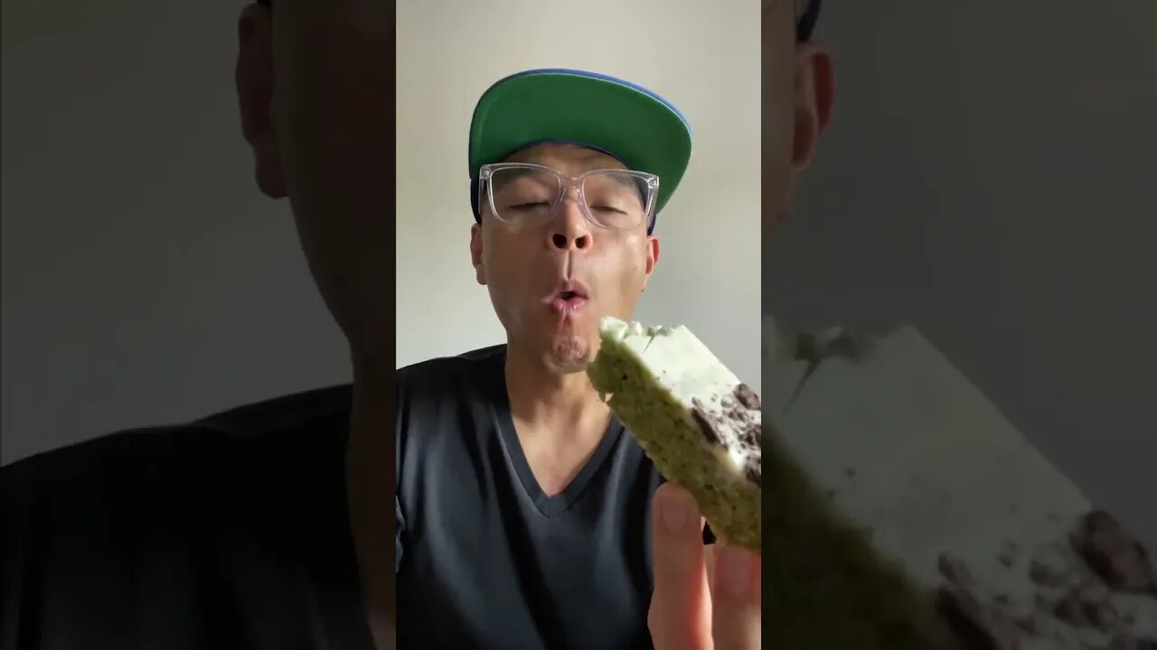 Matcha Oreo Rice Krispie Treat by Kaisu Bakehouse Atlanta #shorts