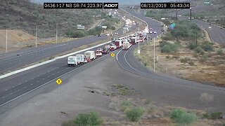 Crash blocks I-17 near Carefree Highway