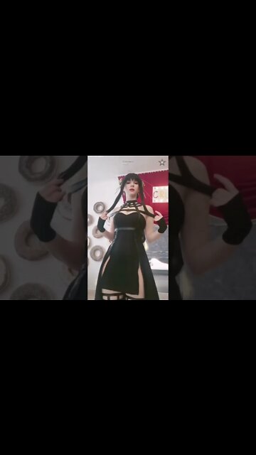 Rate the Girls: Best Yor Forger Spy X Family TikTok Cosplay Contest #1 (Anime) 🕵️‍♀️😎 #shorts