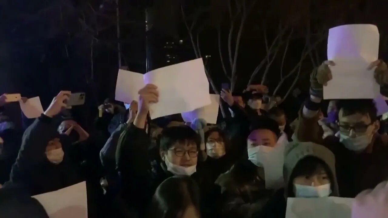 protestos na China contra restrições da Covid; Jornalista da BBC foi preso#news#brasil#noticias