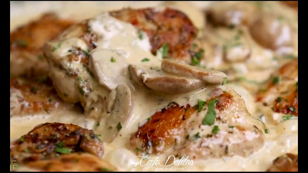 Chicken thighs with creamy mushroom garlic sauce