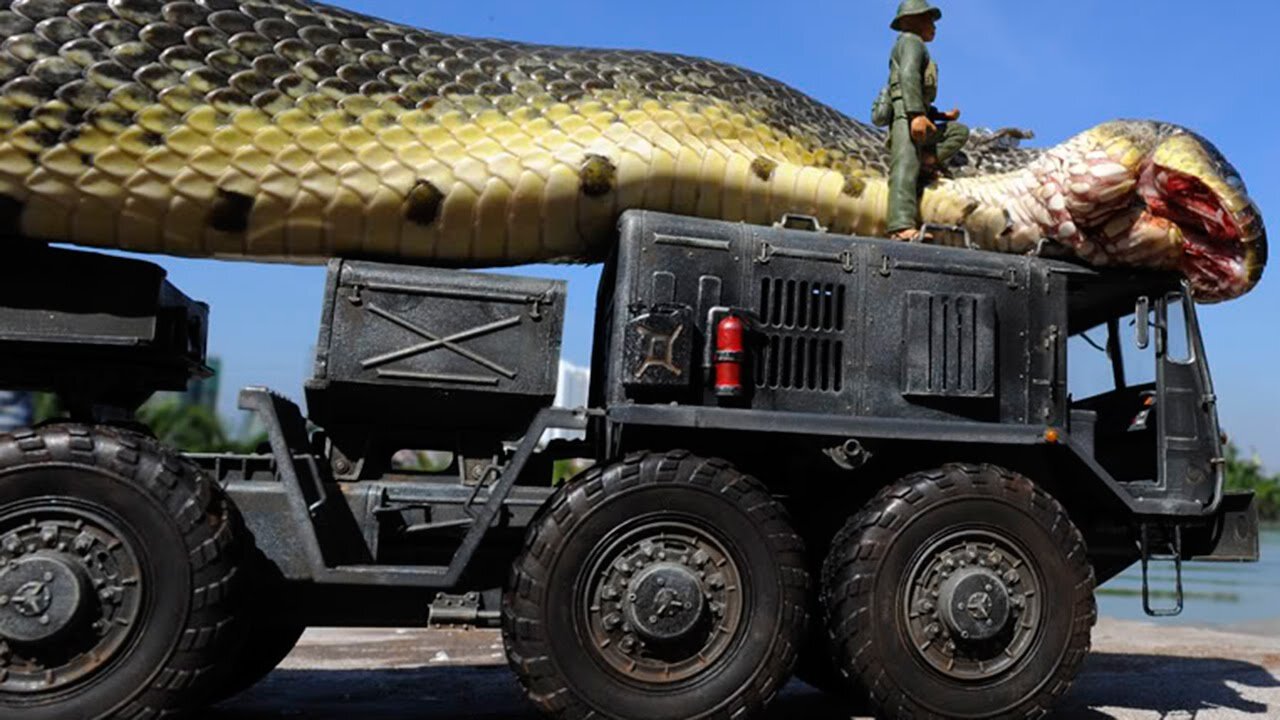 Giant Anaconda World's longest snake found in Amazon River