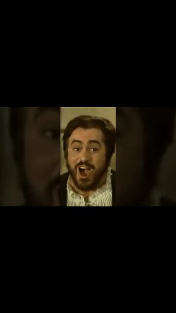 A Young Pavarotti Singing La Donna È Mobile - Subscribe For More #shorts #pavarotti #operamusic