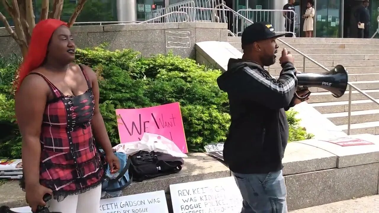 Rev Keith Gadson and Nolan Farrell Exoneration Rally NationalAction QueensDAKatz courthouse 5/22/23