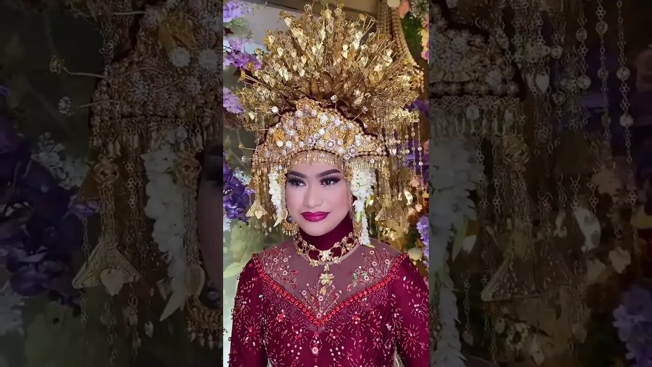 PENGANTIN MENGENAKAN SUNTING ADAT PALEMBANG INDONESIA #shorts #short #shortvideo