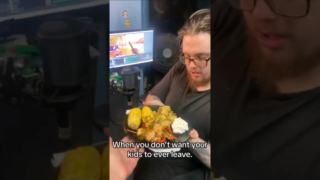 Mother feeds her grown gamer son #zoobox #nonsense #gamer #feeders #motherslove #twitter