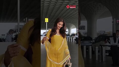 Pooja Hegde looks Absolutely gorgeous in Yellow 💛 Outfit 🤩🔥📸✈️