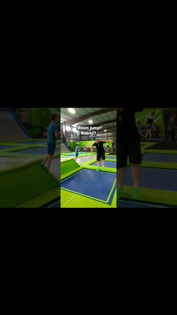 Boom!Boom! Jump! #shorts #trampoline #kidsplay #kidsplaying #funvideos #jumping