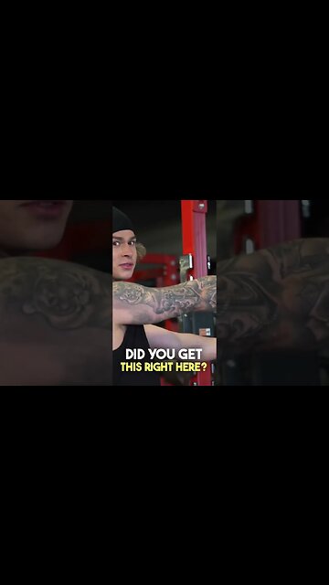 Working out w/ gym girl #fitgirl #gymgirl #shorts #gymcrush