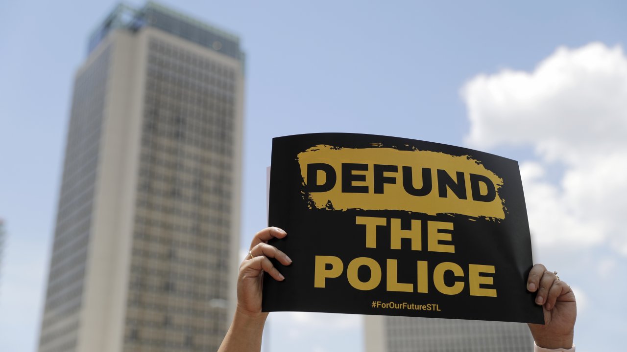 New Federal Legislation Seeks To Defund Police And Close Prisons