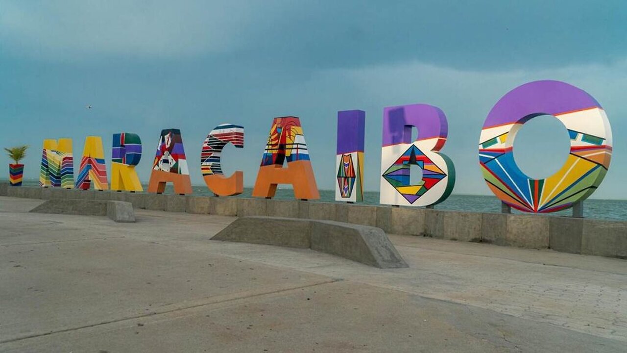 Rayado de las letras de la Vereda del Lago es condenado por Alcaldía de Maracaibo