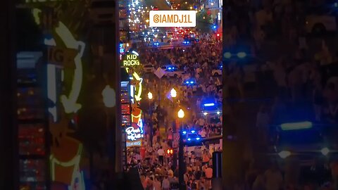 OVER 10,000 PEOPLE ON BROADWAY #viral #share #video #vlog #nashville #music #tennessee #foryou