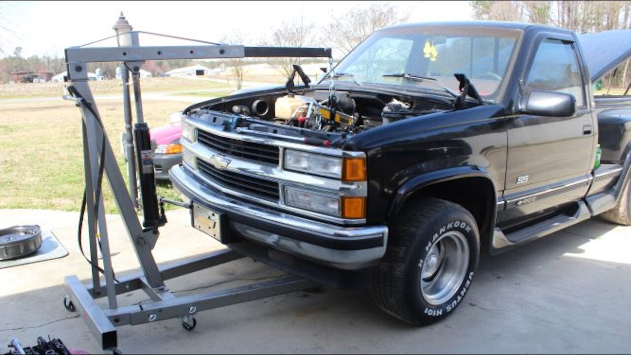 Chevy C1500 350 engine replacement Part 1 - Removal