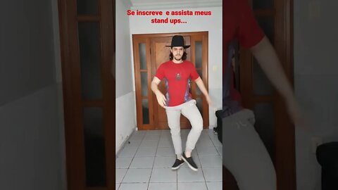 QUANDO VOCE TA DE BOAS EM CASA E LEMBRA DA MUSICA DO MICHAEL JACKSON #shorts