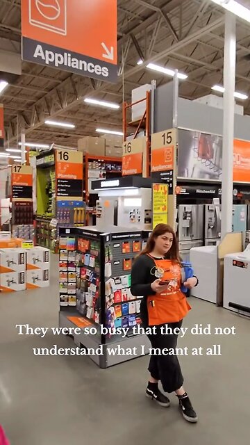 🤦‍♂️ The scariest part is that they were not too busy to help, they simply don’t understand hammers.