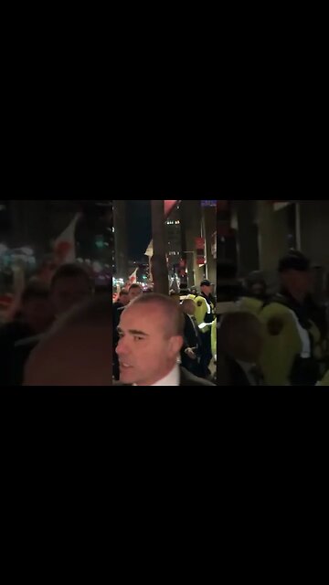 Justin Trudeau gets a warm Hamilton Ontario welcome.