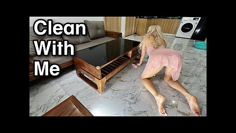 Transparent Cleaning Table