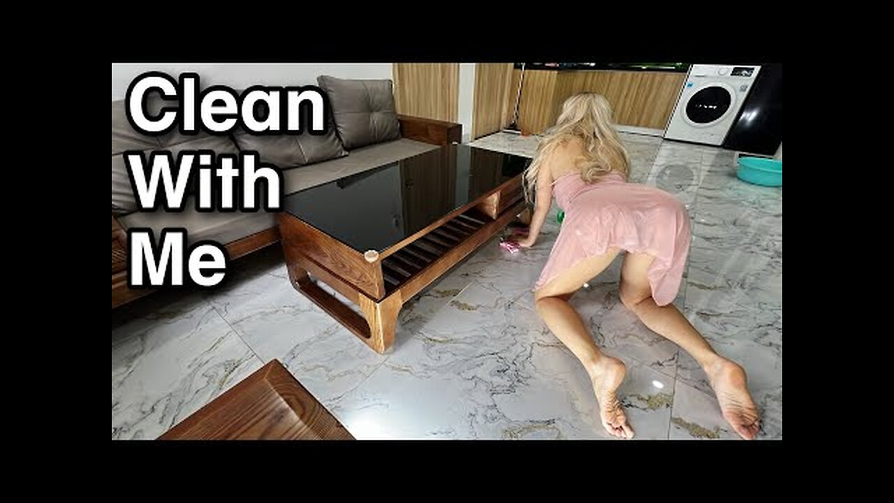 Transparent Cleaning Table