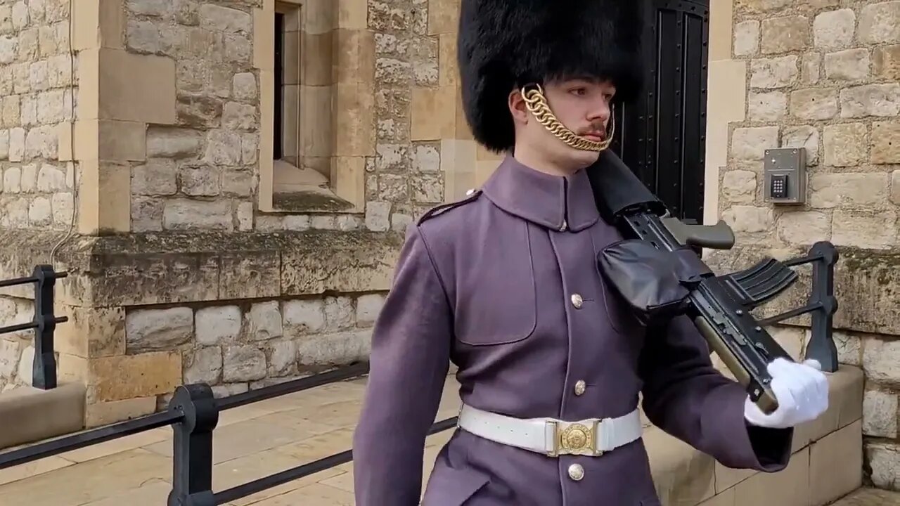 Centreys standby patrol #toweroflondon