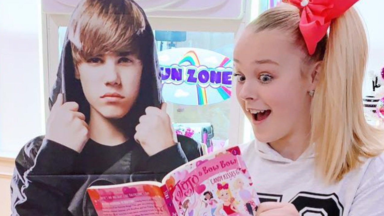 Jojo Siwa CLAPS BACK At Haters As Feuding With Fans HEATS UP!