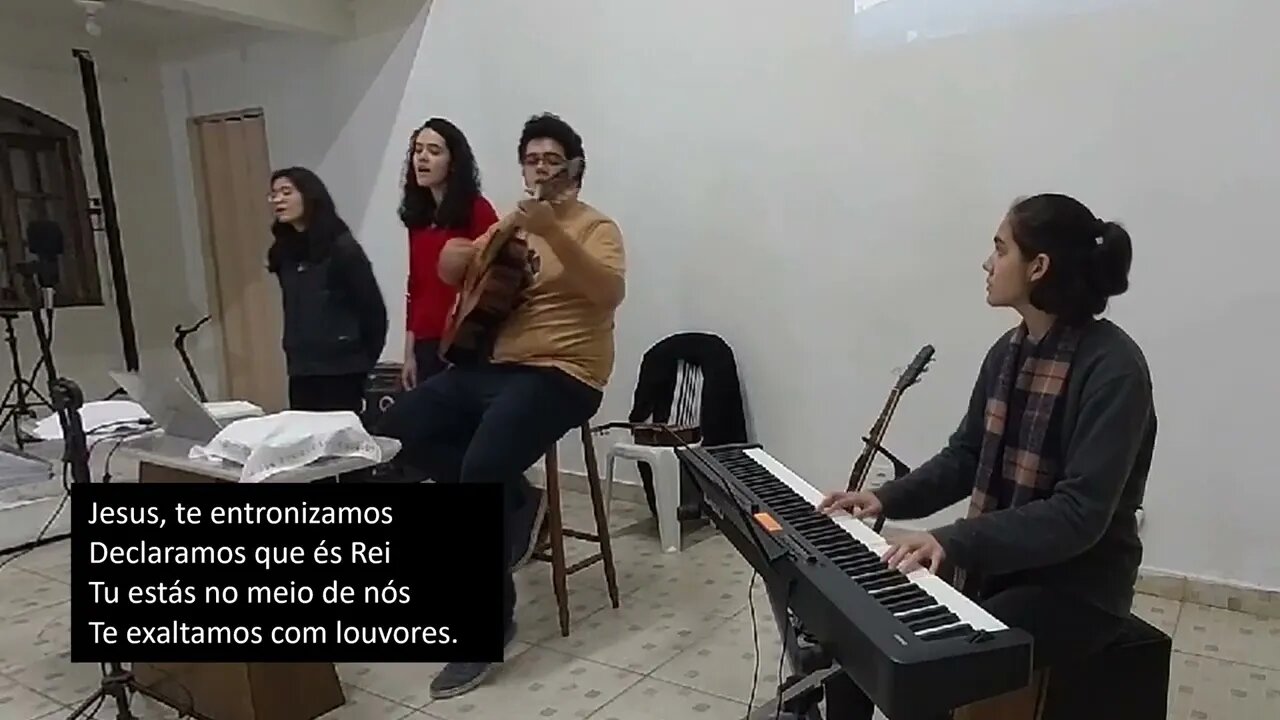 Jesus, te entronizamos - louvor