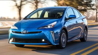 2022 Toyota Prius Overview