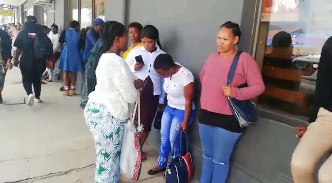 South Africa - Queesnstown - Workers have downed tools at Queenstown Home Affairs (TJp)