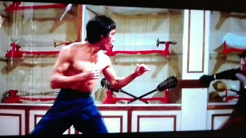 Cross kick Studio Films Bruce Lee Enter the Dragon