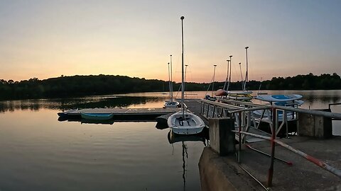 Boston 4K #boats #boating #jamaicaplain #pond Very chill look at Jamaica Pond after sunset in JP