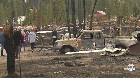 Victims of East Troublesome Fire get first look at destruction