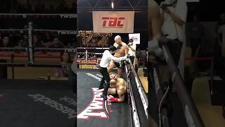 BOOM HEADSHOT #boxing #combatmatrix