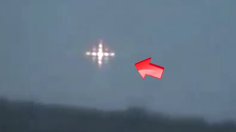 Sighting of two bright light objects in the sky near a residential area [Space]
