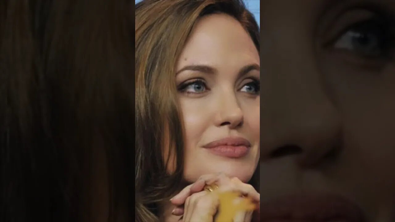 Angelina Jolie truly rulling #hollywood #angelinajolie #angelina #actress #iconic #beauty #star