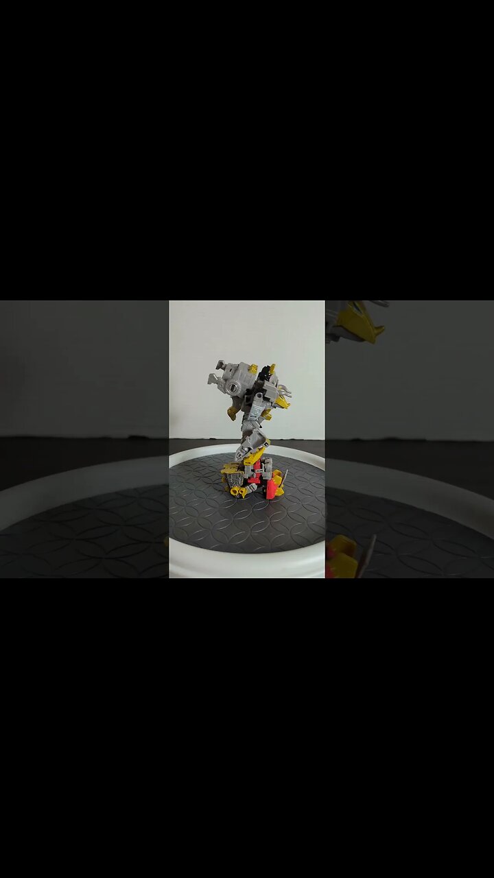 Dinobots .. Form Volcanicus! Core Class Dinobot Combiner Short